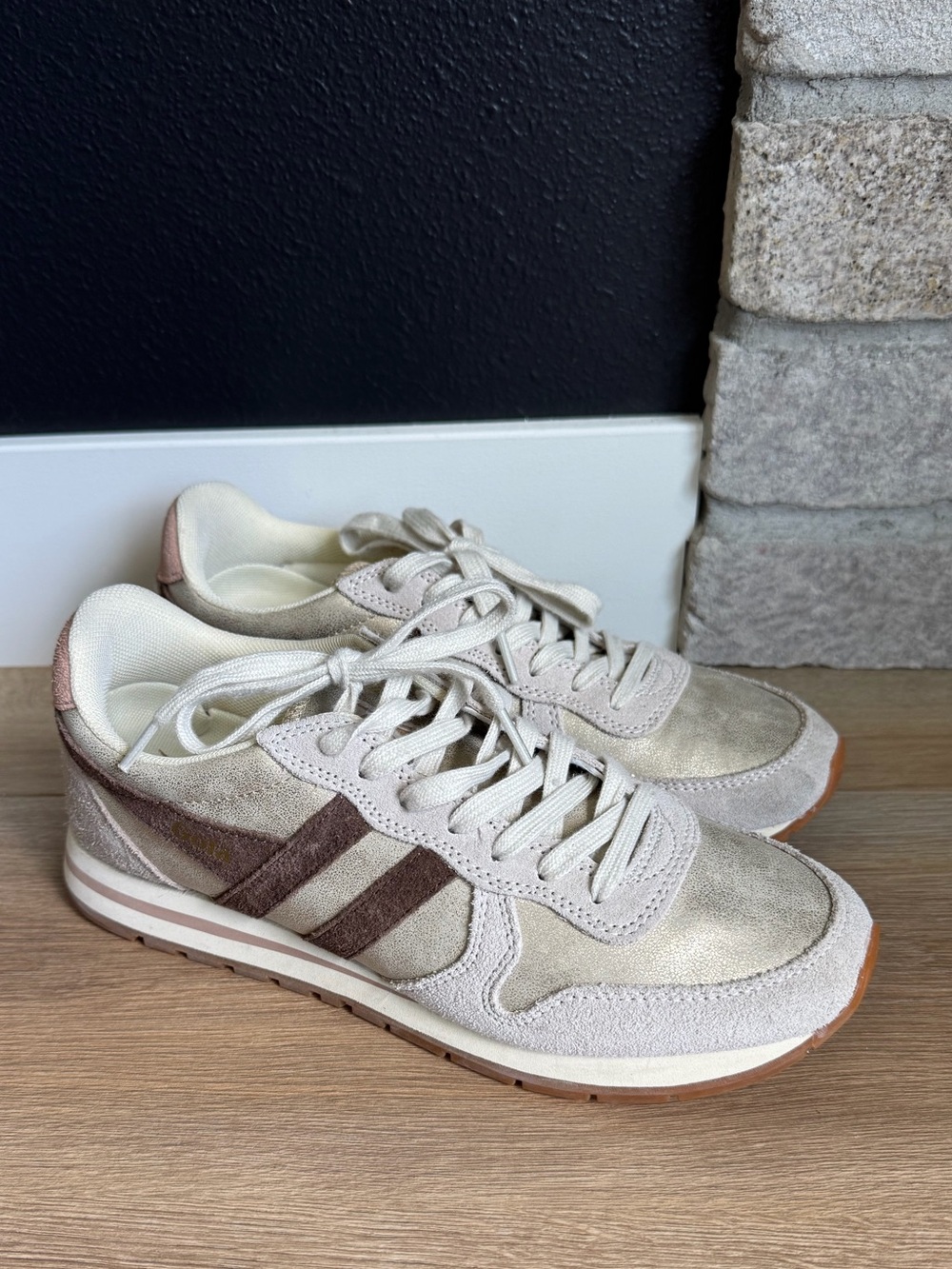 Gola Women's Metallic Beige and Brown Accent Sneakers